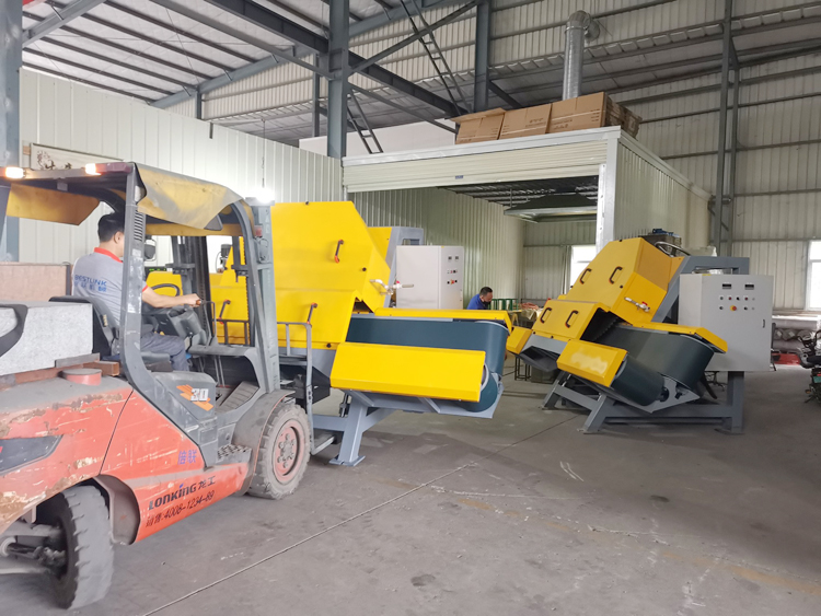 Thin Veneer Saw Cutting Machines 1