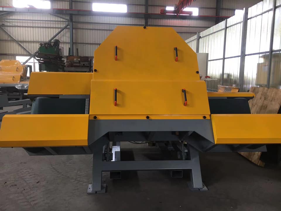 Veneer stone saw is loading and shipping to America 1