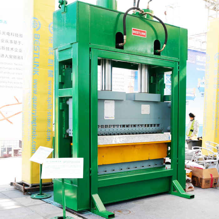 Semi Automatic Stone Concrete Block Splitting Machine